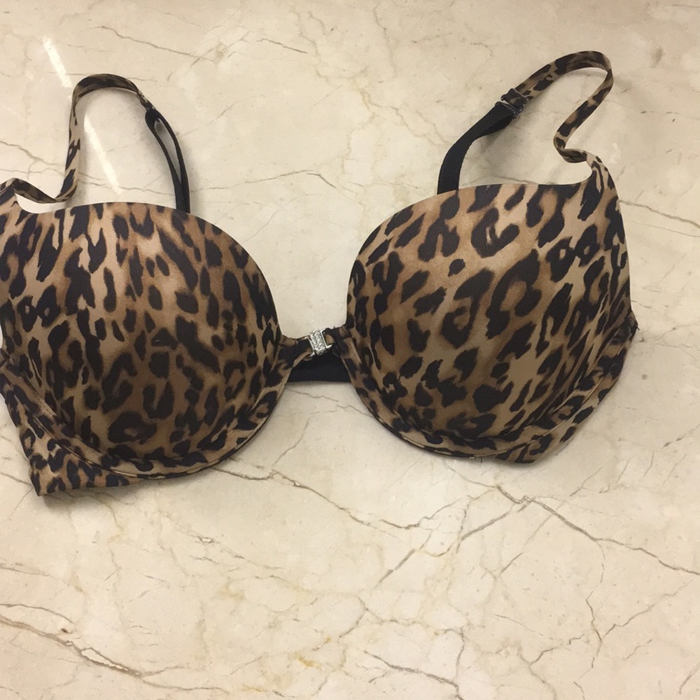 Beyond Cleavage bra sz 32C